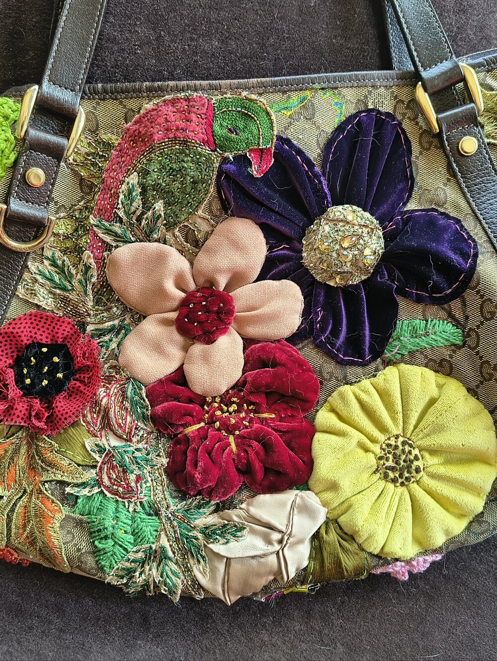 Authentic Gucci GG Canvas Floral Appliqué Tote – One of a Kind Upcycled Art Bag - Picture 14 of 16